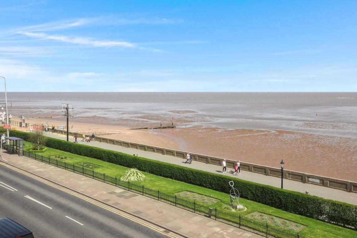 Tyme Suites On Kingsway Cleethorpes Exterior foto
