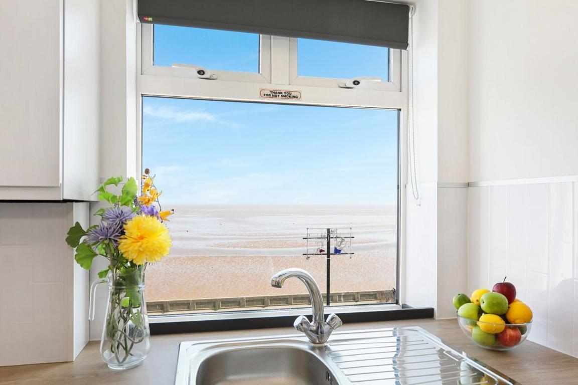 Tyme Suites On Kingsway Cleethorpes Exterior foto